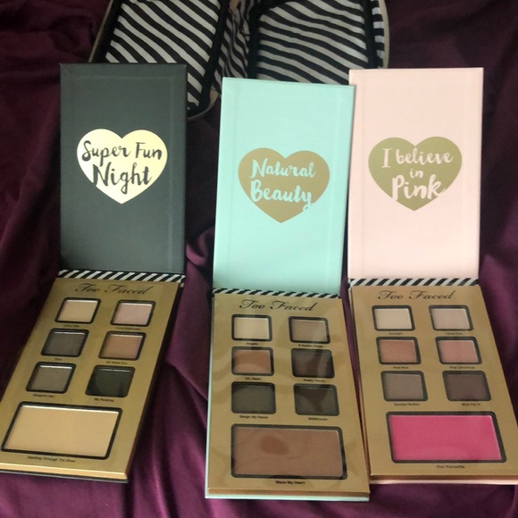 Too Faced Best Year Ever Eye Shadow Christmas Set - Picture 4 of 10